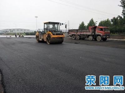 鄭州市新材料產業園區13號路瀝青鋪設工程管理優化
